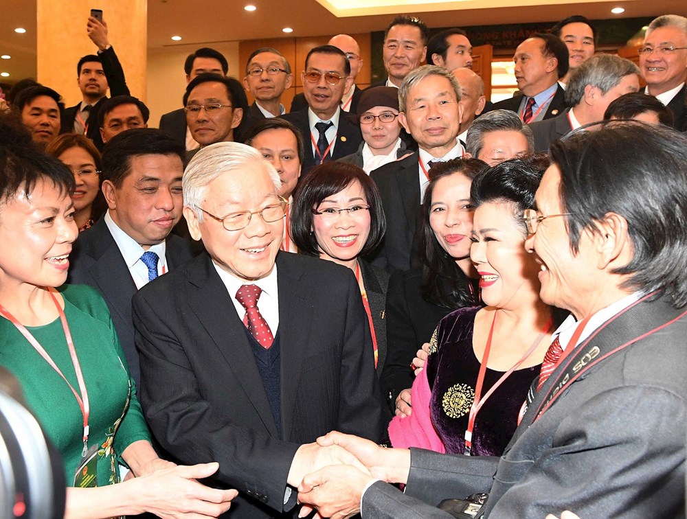 Politburo issues Conclusion on overseas Vietnamese affairs hinh anh 1