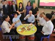 Australian PM savors Vietnamese foods, brewed beer