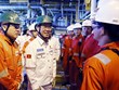 State President visits oil and gas staff in Ba Ria-Vung Tau ahead of Tet