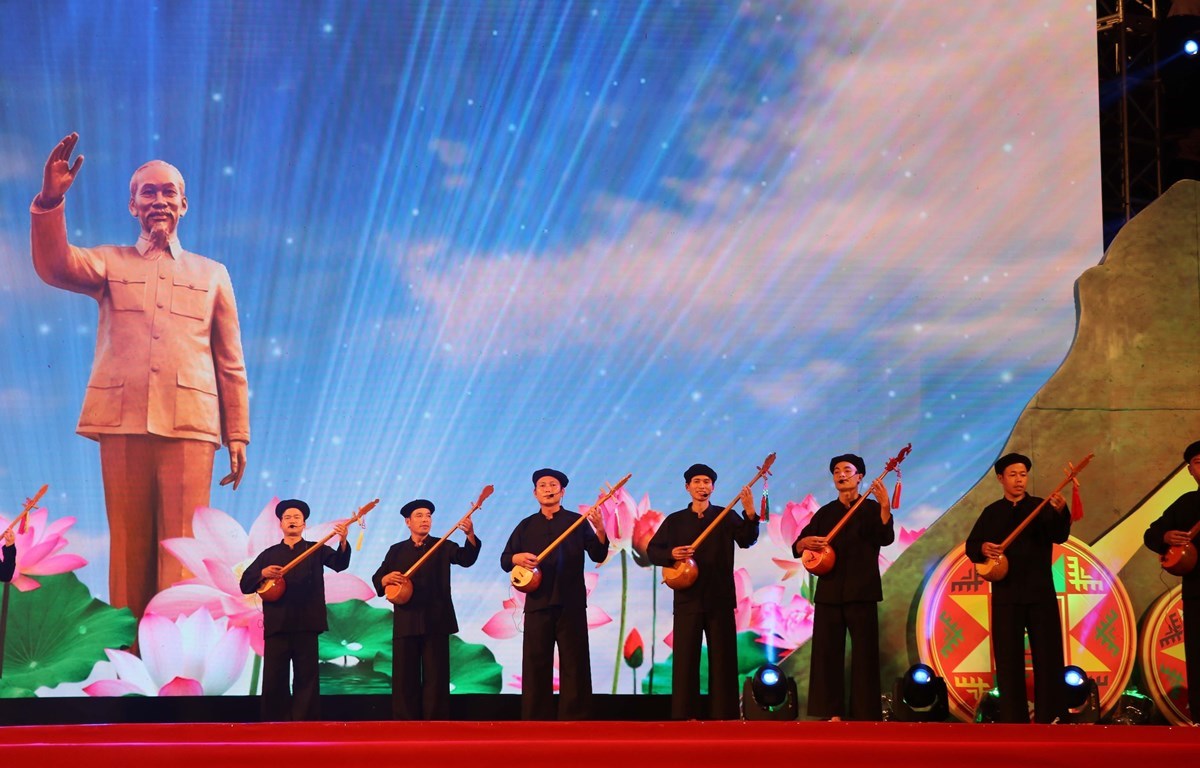 The national cultural identity is the strongest stronghold to protect the Vietnamese values amidst the irresistible integration trend. Illustrative image (Photo: VNA)