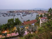 Thanh Hoa: Nghi Son island commune at the sunset