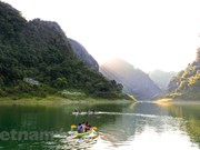 Discovering the wonders of glamping at Thang Hen lake in Cao Bang