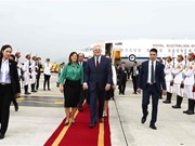 Australian PM begins official visit to Vietnam