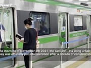 Why do people like to experience the Cat Linh - Ha Dong metro line?