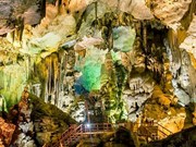 Quang Binh’s Tien Son cave reopens to tourists