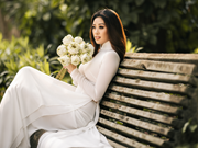 Miss Khanh Van honours pure beauty of Vietnam’s “ao dai”