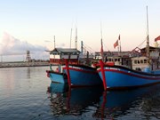 Vietnam’s seas and islands: Locks allow fishermen to stay out at sea