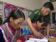 Soldiers provide education to ethnic minority community 