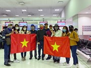 Vietnamese from Australia, New Zealand fly home
