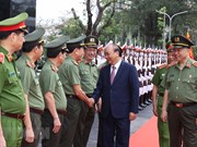 PM Nguyen Xuan Phuc attends 76th national conference of public security forces