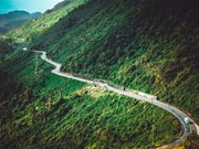 Hai Van pass, the best coast road in central Vietnam