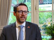 Vietnam-UK relationship at dynamic moment: British Ambassador
