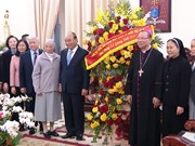 President congratulates Hanoi Archdiocese ahead of Christmas