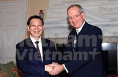  Hanoi, London foster financial cooperation