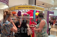  Vietnam attends craft fair in Argentina