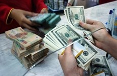  Dollar rates dip again, gold prices up 