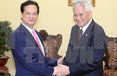  PM greets Philippine foreign minister 