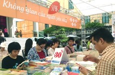  Hanoi vibrant with Autumn book fair 2015 