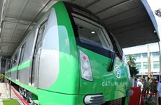 Public gives Hanoi train feedback 