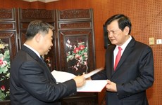 Vietnam, China discuss cooperation in martyr-related issues