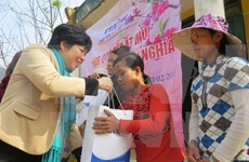 Da Nang to send pre-Tet gifts, charitable grants to people in need