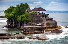 Indonesia targets 12 million foreign visitors in 2016