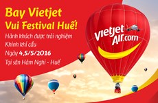 Vietjet offers passengers hot-air balloon service in Hue