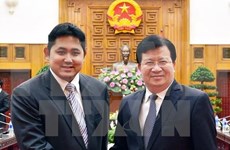Vietnam pledges equal treatment to overseas investors: Deputy PM