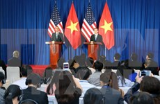 Vietnamese, US Presidents chair international press conference