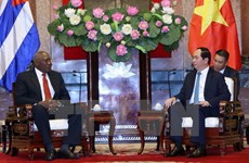 Vietnam, Cuba should expand economic cooperation, says President