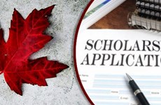 Canada awards scholarships to Vietnamese students