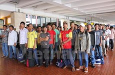 Indonesia returns Vietnamese fishermen