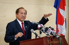 Cambodian government comes out strong against opposition 