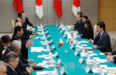 Japan seeks closer economic, security ties with Philippines