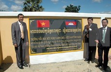 Vietnamese province helps Cambodia build school