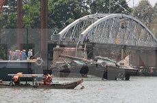 Towboat owner, driver in Ghenh bridge collapse prosecuted 