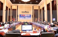 ASEAN +3 financial officials meet in Vientiane 