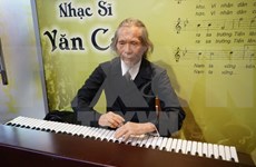 Wax statues of Vietnamese artists on show in HCM City