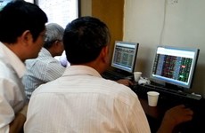 Shares end mixed on Vietnam’s exchanges