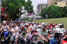 Hanoi pushes for private vehicle reduction