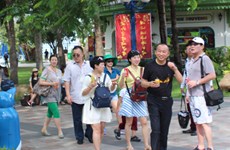 Record number of Chinese tourists visits Vietnam during Tet