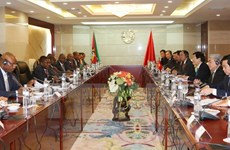 President holds talks with Mozambican counterpart 