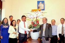 HCM City leaders congratulate Catholics on Easter 