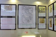 Maps, documents on Hoang Sa, Truong Sa on display in Tay Ninh