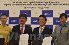 Japan’s ANA Holdings become strategic partner of Vietnam Airlines 