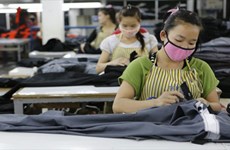 Vientiane to issue temporary working permit for migrant workers