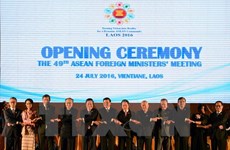 ASEAN foreign ministers deeply concerned over East Sea issue