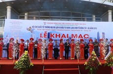 Int’l East-West Economic Corridor trade, tourism fair opens in Da Nang