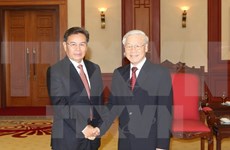 Party General Secretary welcomes Lao guest 