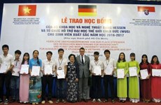 More students receive German state’s scholarships 